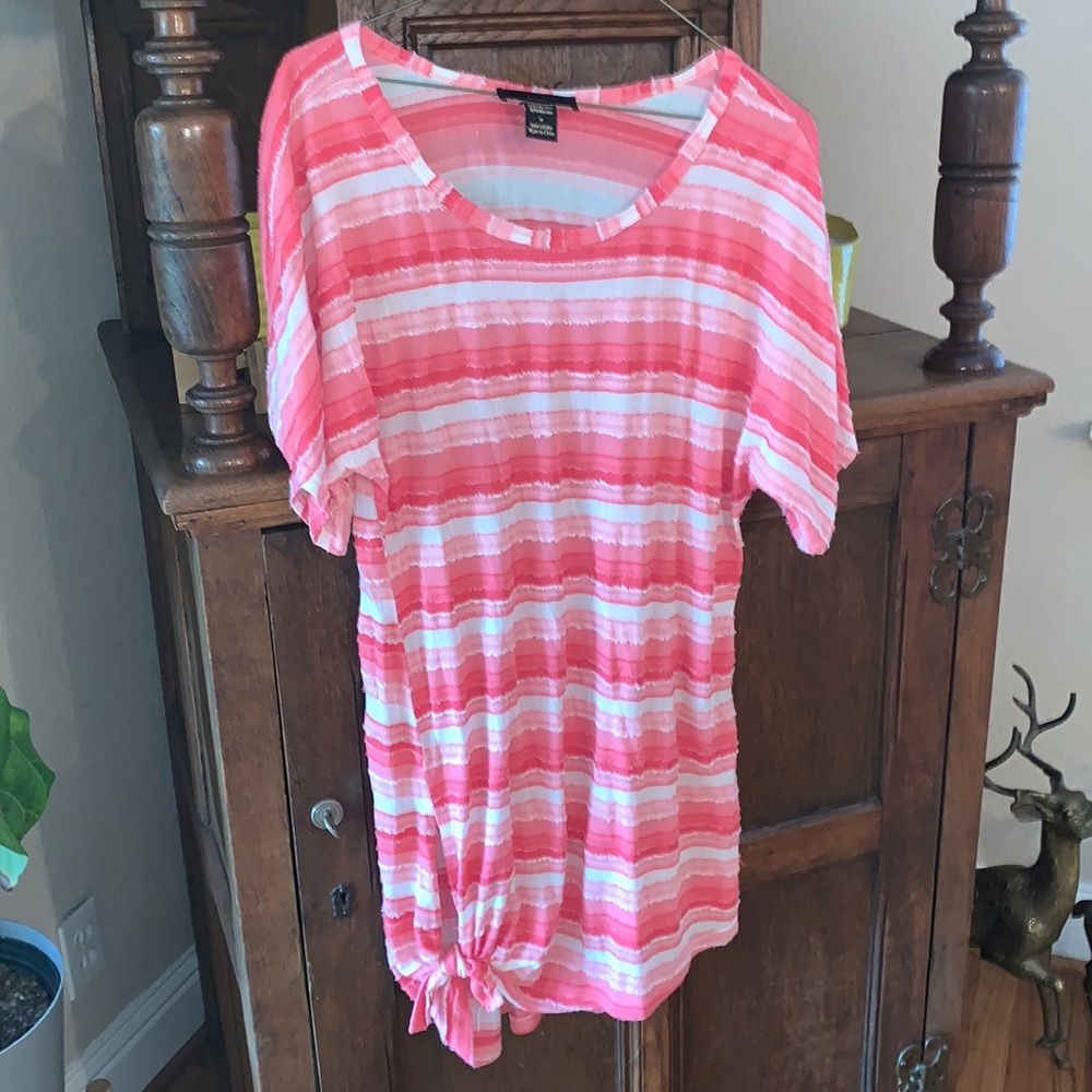 Really Cute RAIN Knotted Hem Dress